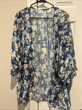 Blue/Gold Floral Open-Front Kimono